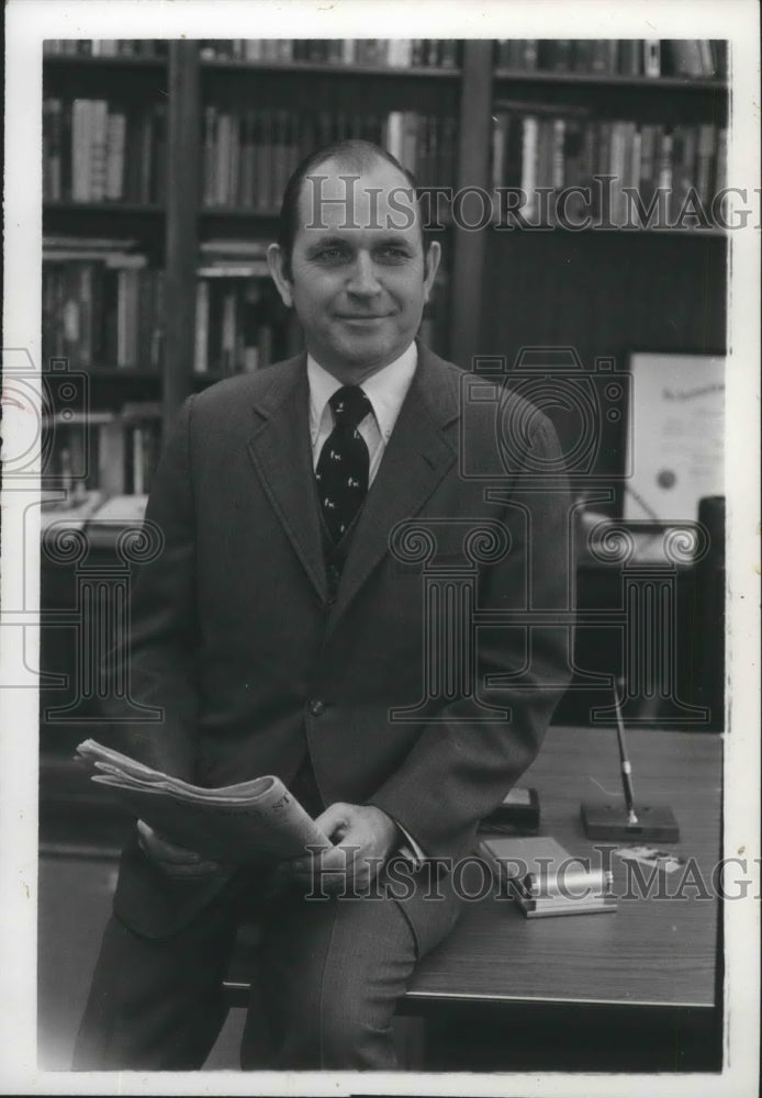 1974 Press Photo Doctor William D. Geer, Dean, Samford University - abno05162 - Historic Images