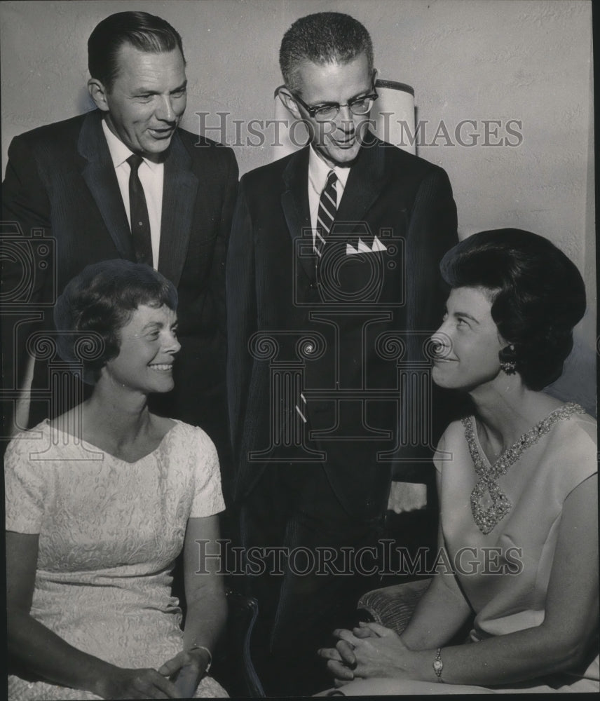 1966, Doctor John Kirklin of Medical College of Alabama with Others - Historic Images