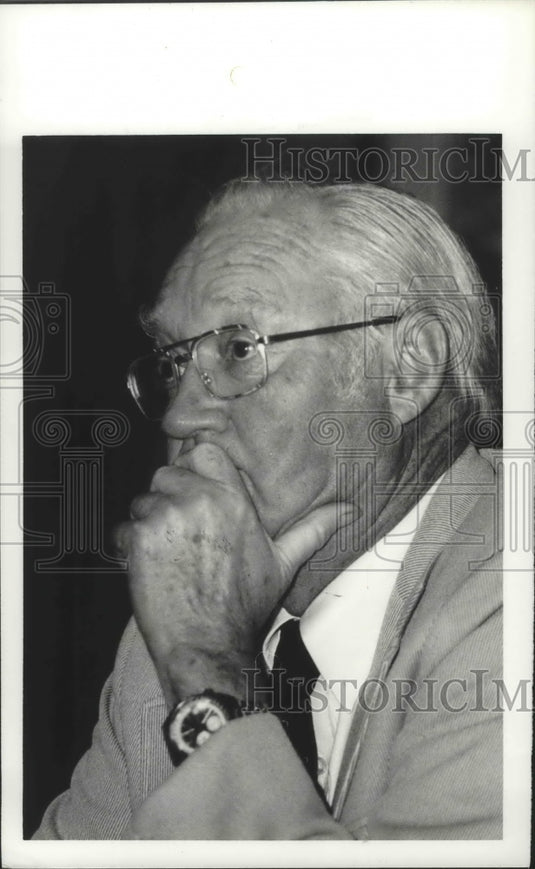 1981 T. A. "Country" Gaskin, Mountain Brook mayor, Alabama - Historic Images