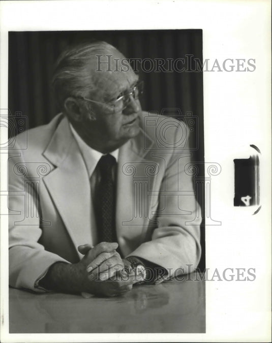 1981, T. A. "Country" Gaskin, mayor of Mountain Brook, Alabama - Historic Images