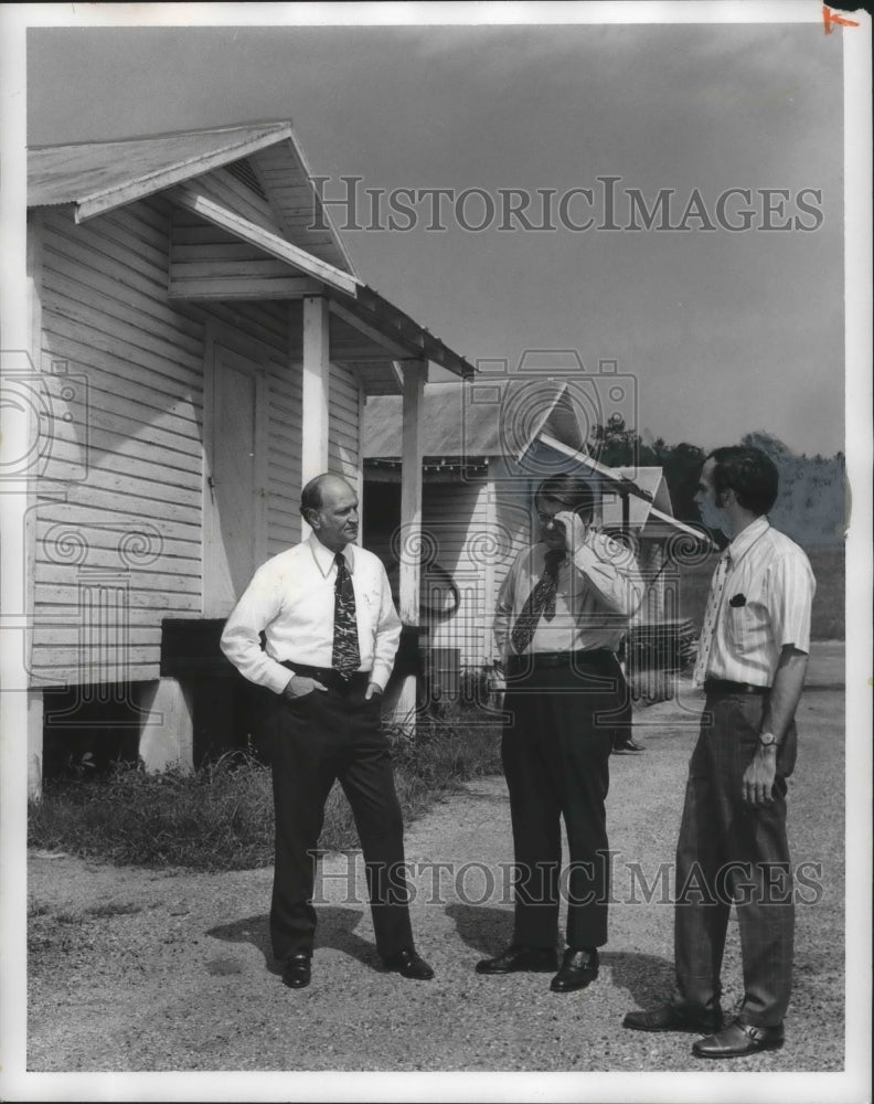 1975 Jefferson County Commissioners, Gloor, Doss & Erdreich, prison - Historic Images