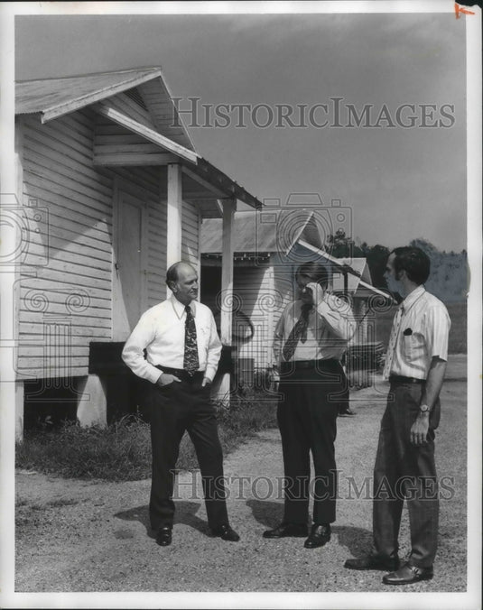 1975 Jefferson County Commissioners, Gloor, Doss & Erdreich, prison - Historic Images