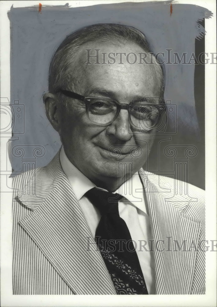 1978, Dr. Howard L. Holley, University of Alabama in Birmingham - Historic Images