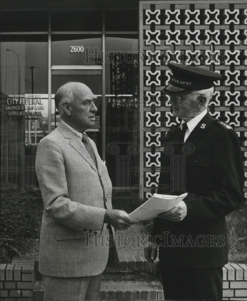 1973 Press Photo Birmingham, Alabama Businessman Mark Hodo with Brigadier - Historic Images