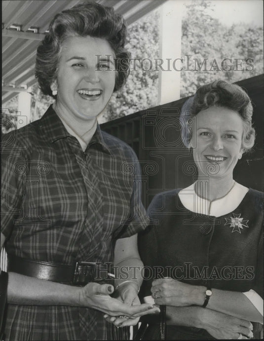 1962, Mrs. Mrs. J.C. Hodges & Mrs. Newton Brungart in Birmingham - Historic Images