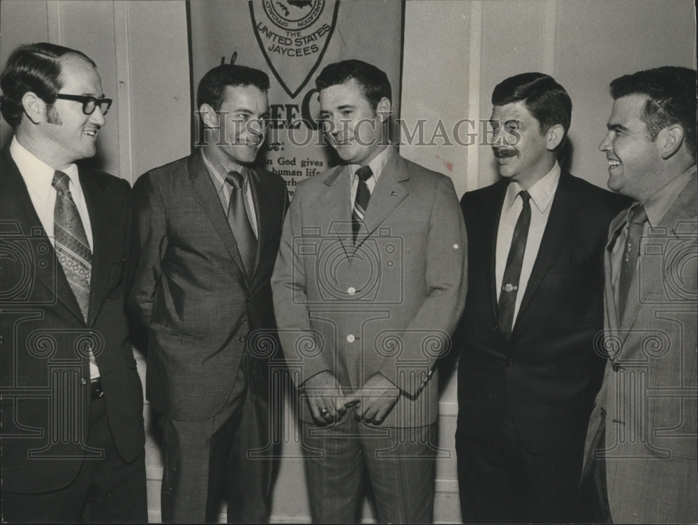 1971 Outstanding law enforcement officer award, Alabama - Historic Images