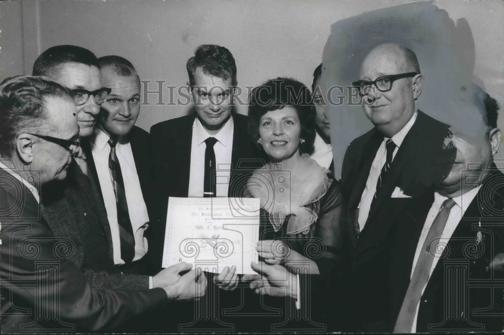 1966 Press Photo Birmingham News Managing Editor John Bloomer, Others at Awards - Historic Images