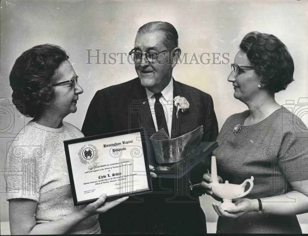 1965, Mrs. Ida Moffett, Clyde Sibley, Mrs. Billie Henderson at Awards - Historic Images