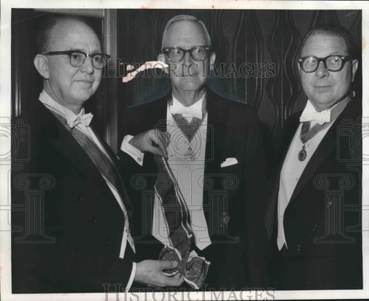 1969 M. Camper O'Neal, Deputy Governor, Society of Colonial Wars - Historic Images