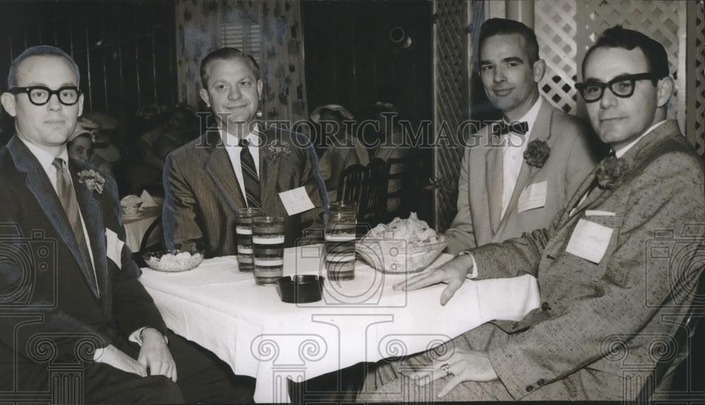 1958 Press Photo Skit Presenting Man&#39;s View of Women Playing Cards - abno06252 - Historic Images