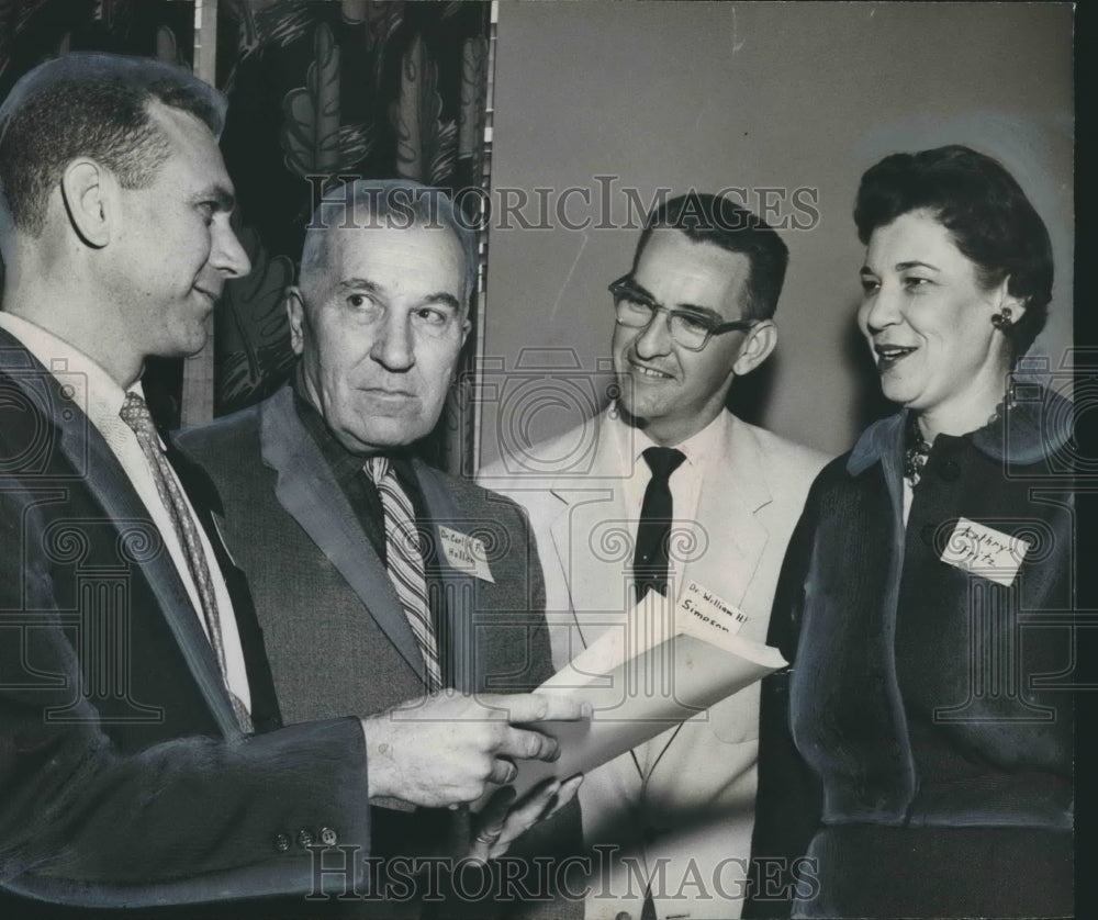 1959 Press Photo Public Health and Volunteer Agency Workers Meet in Alabama - Historic Images