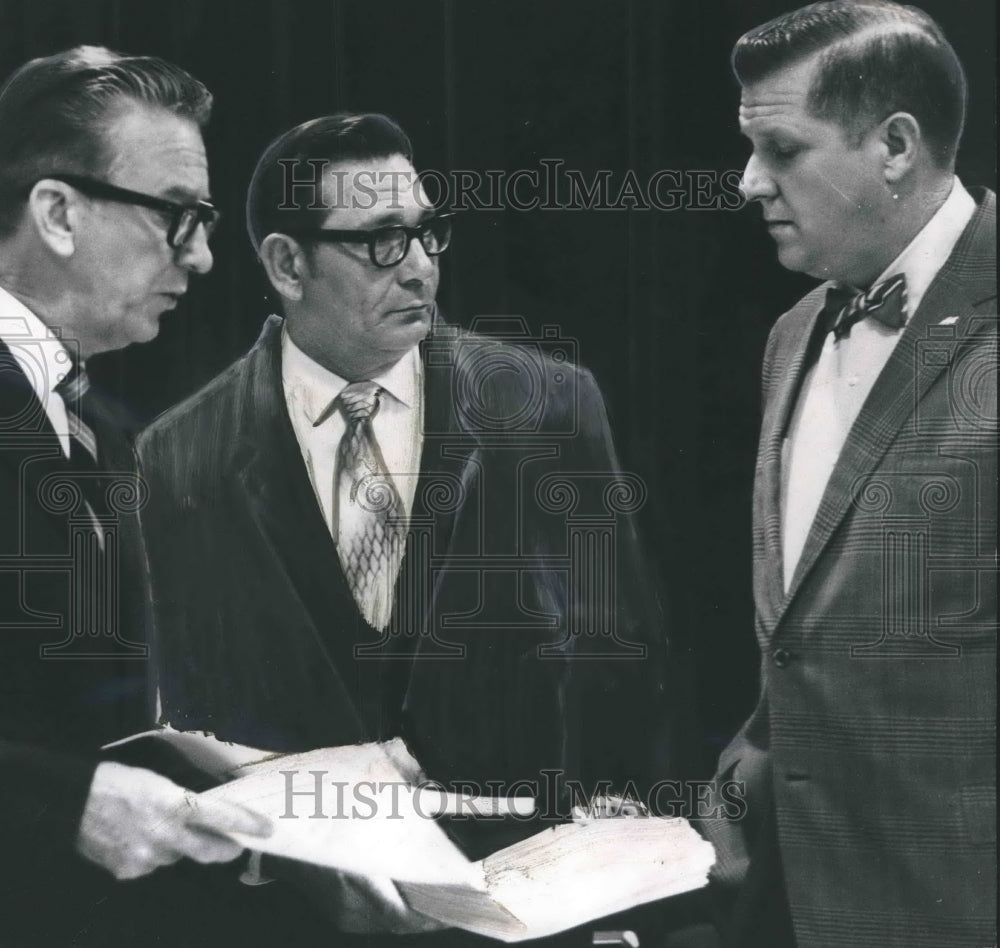 1970, Alabama Milk board officials prepare for hearing on containers - Historic Images