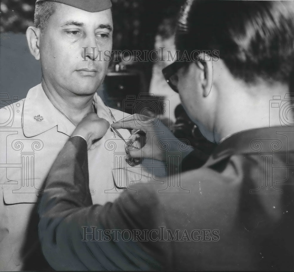 1967, Premier Ky pins medal on chest of Birmingham hero Joe O'Grady - Historic Images