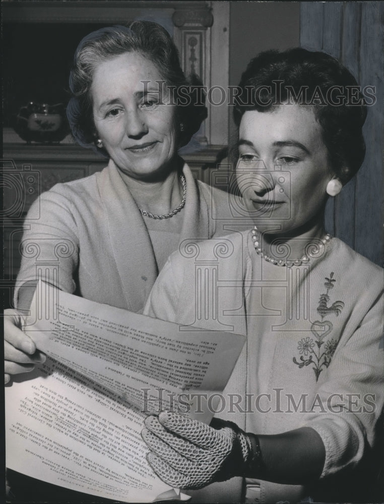 1964, Mrs Krebs presents delegate&#39;s report to League of Women Voters - Historic Images