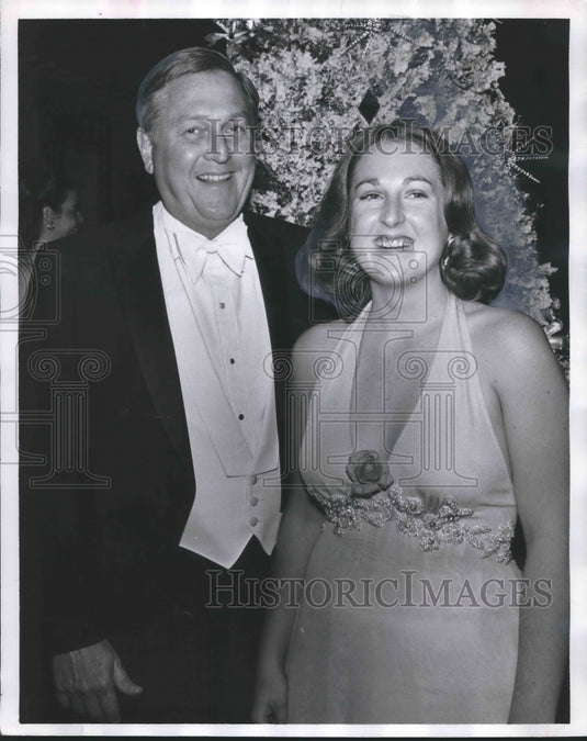 1976, Birmingham Debutante Club Member Bibi Shannon & Jack Shannon - Historic Images