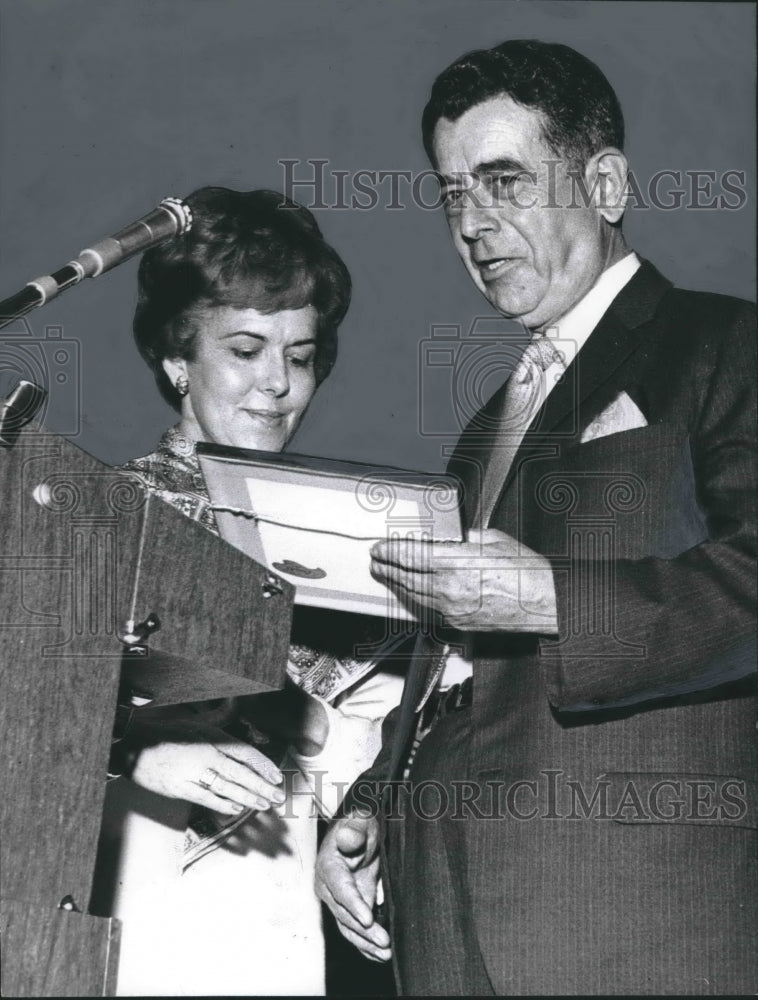 1970, Herbert F. Singleton, Jacksonville State Award, Mrs. C. Snead - Historic Images