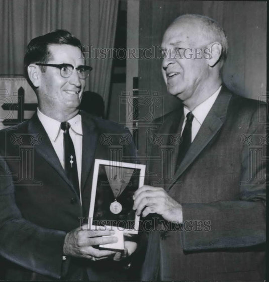 1959, Justice Pelham Merrill and Senator Lister Hill at Awards Event - Historic Images