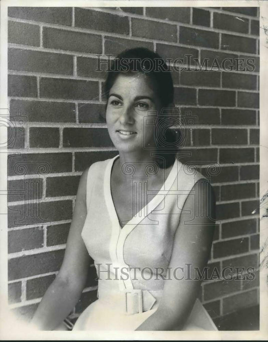 1970 Mrs. Richard Osband, Clubwoman - Historic Images