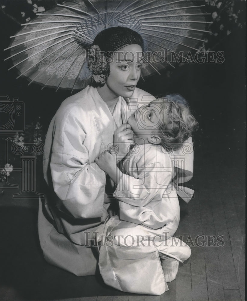 1956, Betty Ruth Hanson, daughter Heidi in "Madama Butterfly" Opera - Historic Images