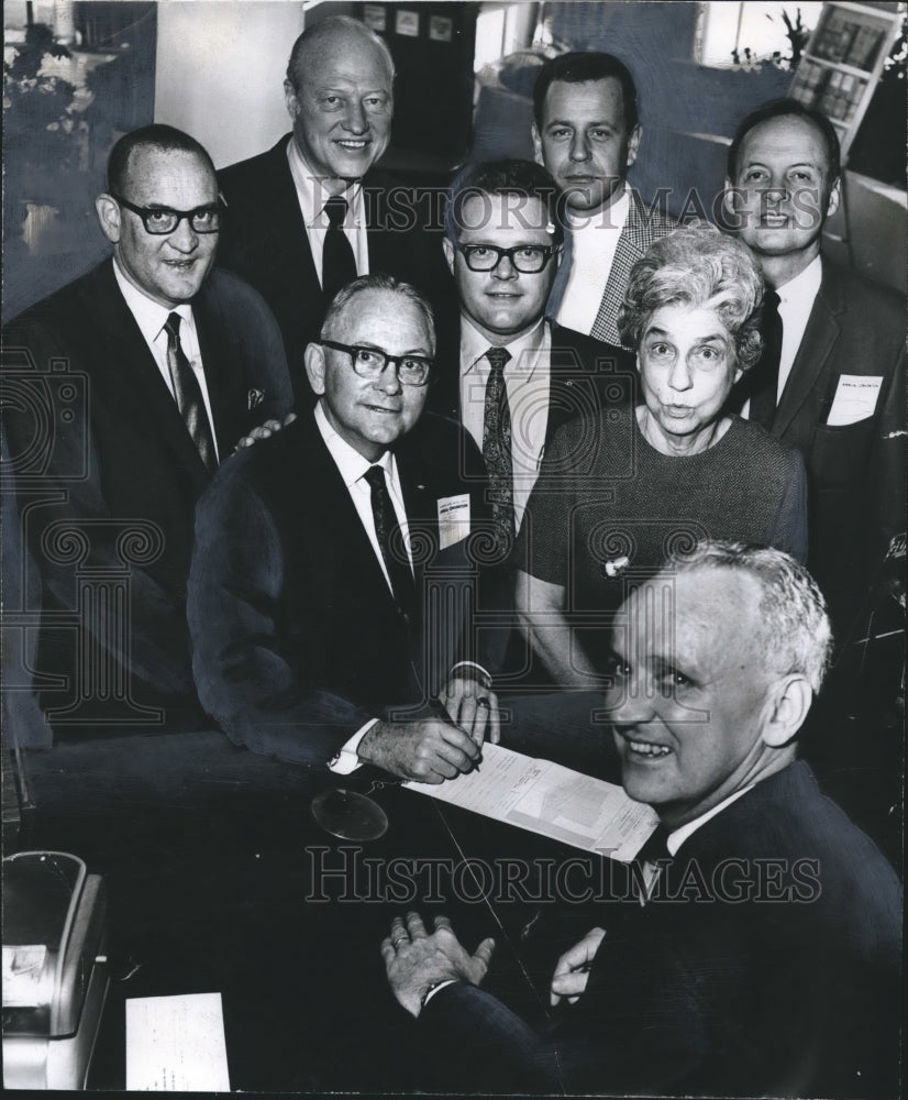 1969, Newly elected Alabama Hotel-Motel Association Officers - Historic Images