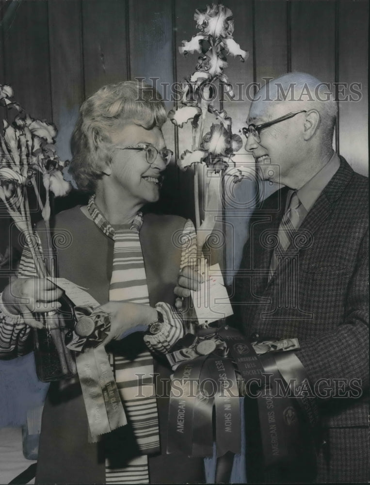 1972, Flower Show Winners Dr. and Mrs. Richard Mansfield-Jones - Historic Images