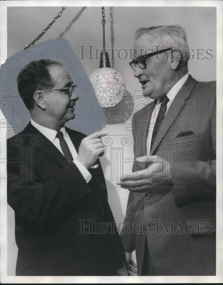 1969 Press Photo John T. Liles, Vice President of Birmingham Trust National Bank-Historic Images