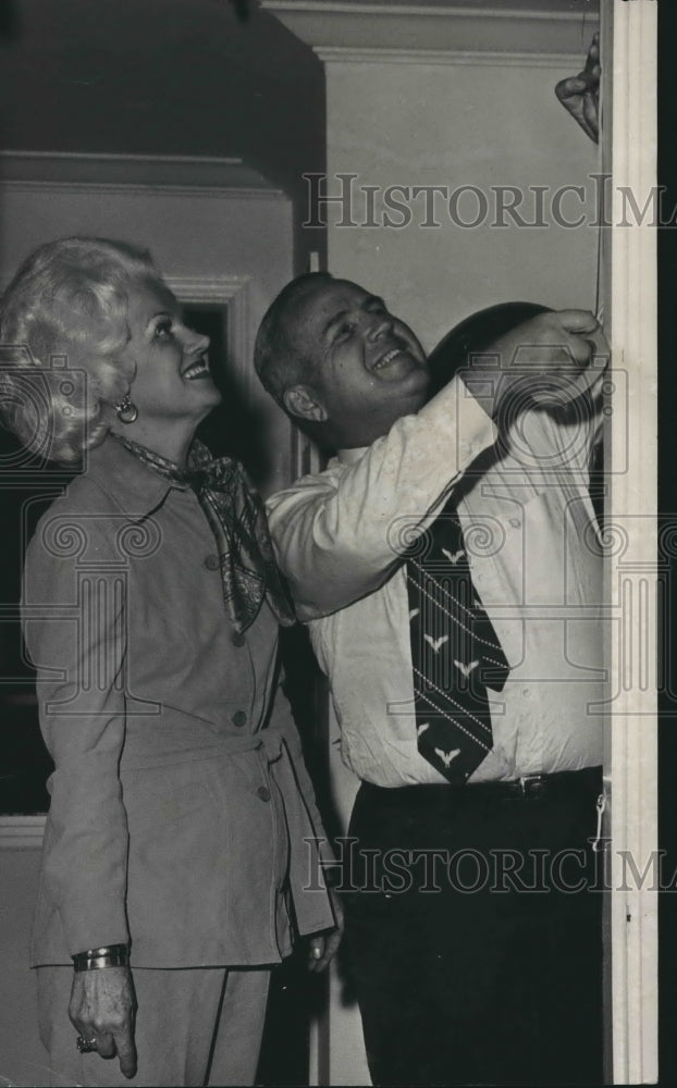 1976 Mr. and Mrs. Bill Nichols, Alabama Representative and wife - Historic Images