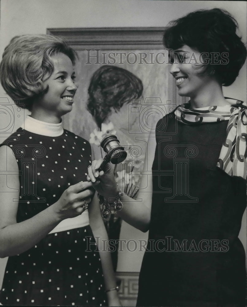 1970 Mrs. J. W. Nall Jr. with Mrs. W. H. Whitaker Jr. of Civiettes - Historic Images