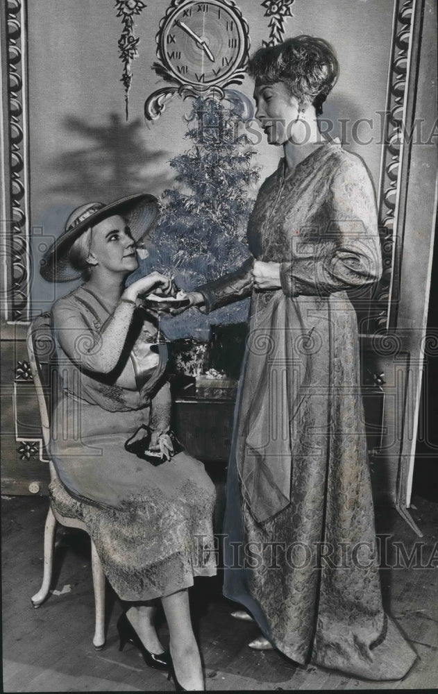 1965, Vieve Masterson, Virginia Schmitt in Chase comedy local play - Historic Images