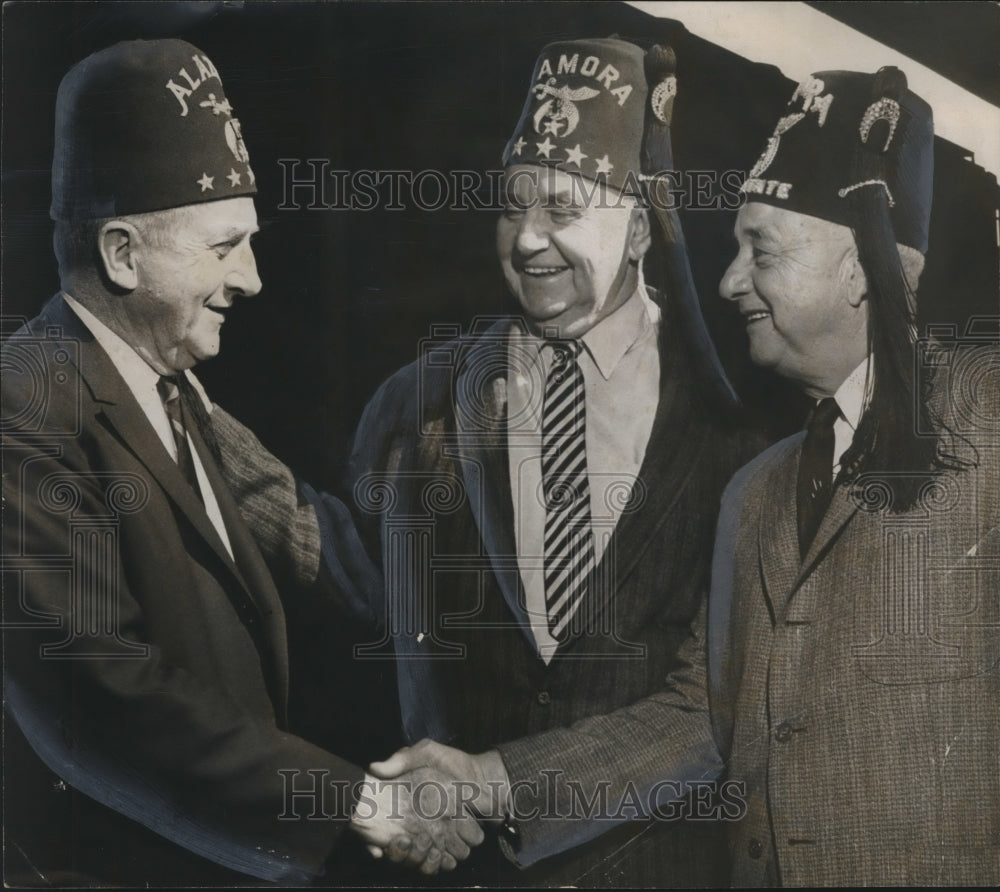 1982, Willard M. Mobley Welcomes Shrine Chieftain, Marshall M. Porter - Historic Images