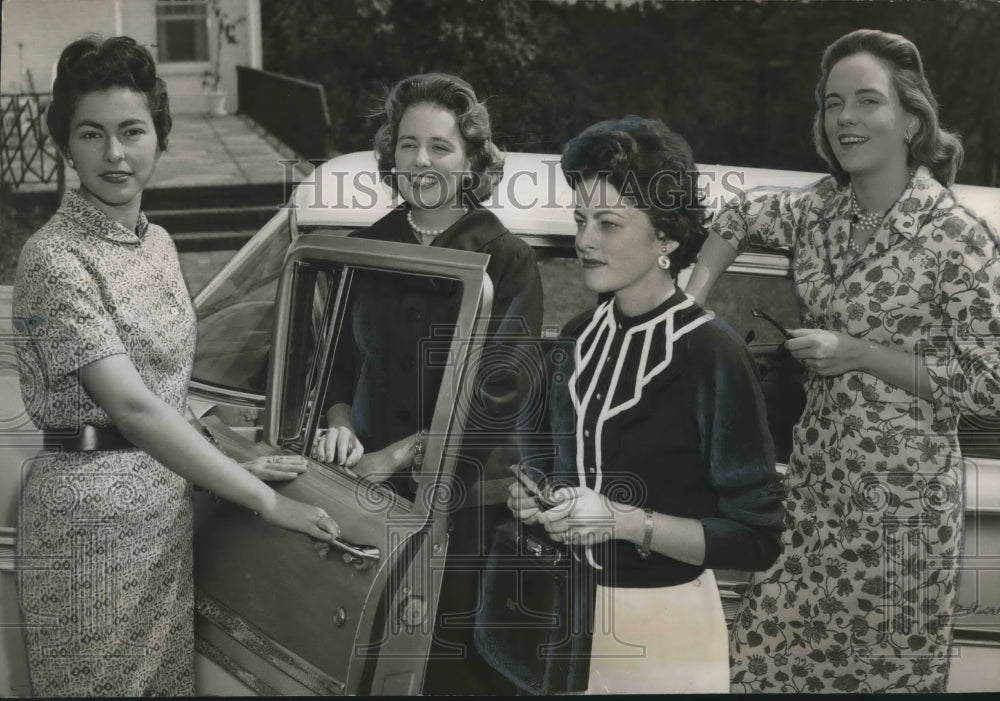 1959, Mrs. Glenn Ireland, Mrs. Jack Shannon, Others, at Museum party - Historic Images