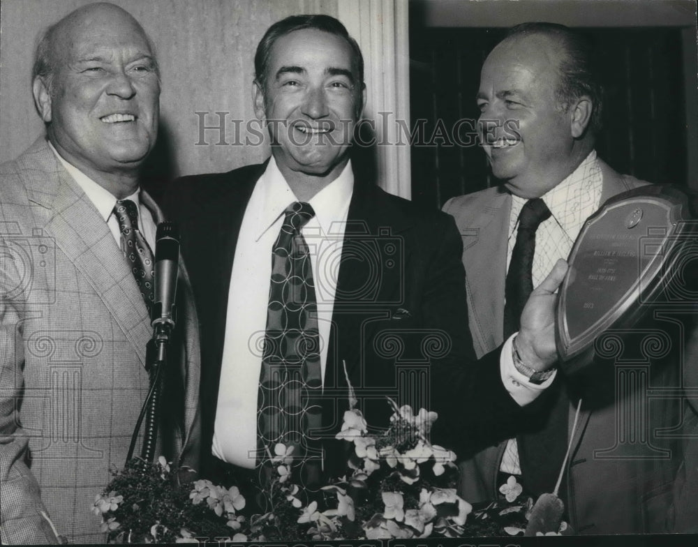 Press Photo William Ireland with Others at Awards Ceremony, Sports - abno07987 - Historic Images