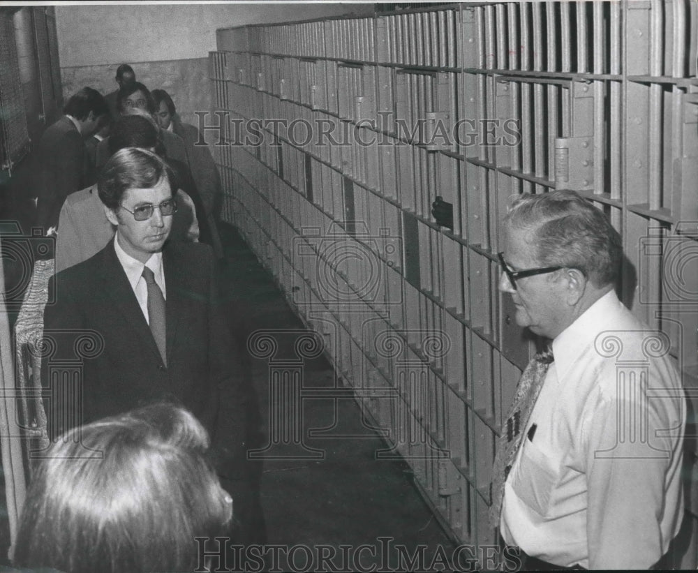 1977 U.S. District Judge Sam Pointer Jr. Toured Birmingham Jail - Historic Images