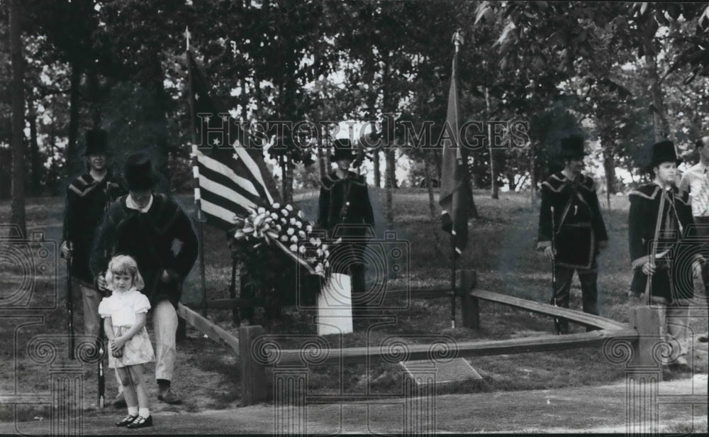 1972, National Muzzleloading rifle members of Alabama at Gravesite - Historic Images