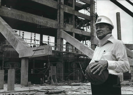 1981 Youth Director of Fair Park Authority Dave Motherway at Arena - Historic Images