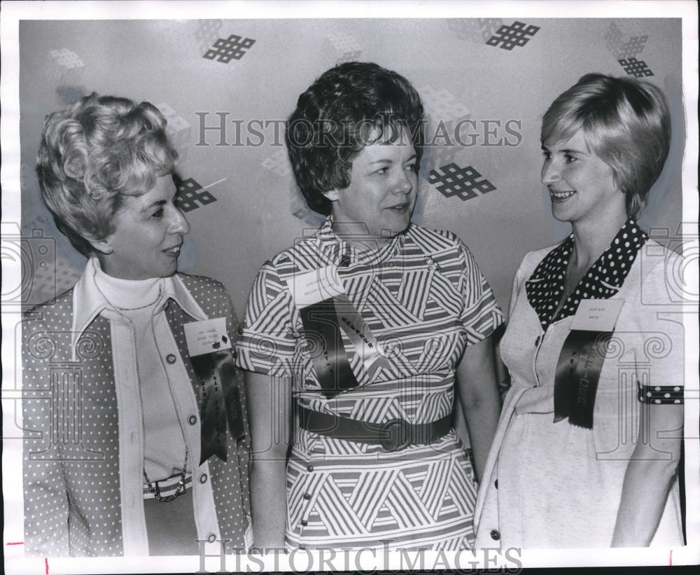 1975 Press Photo Participants in American Association of Medical Assistants Meet - Historic Images