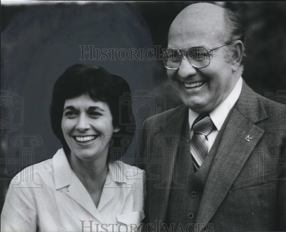 1981 Reverend and Mrs. W.L. Jones portrait - Historic Images