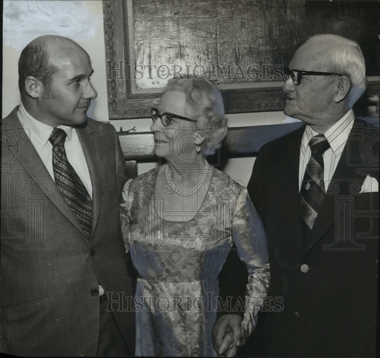 Press Photo Mr. & Mrs. Hughes Kennedy, Jr at a social - abno08664 - Historic Images