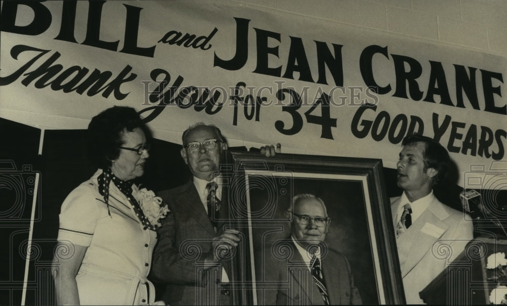 1976 Press Photo Retiring Scout Executive Bill Crane Honored at Ceremonies - Historic Images