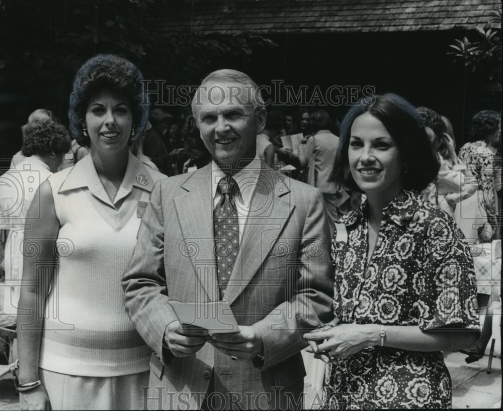 1976, Emil Hess, Carolyn Mortenson, Julie Converse at Party - Historic Images