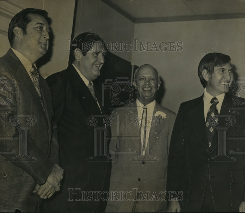 1976 Press Photo Oneonta Chamber of Commerce Officials Celebrate Anniversary - Historic Images