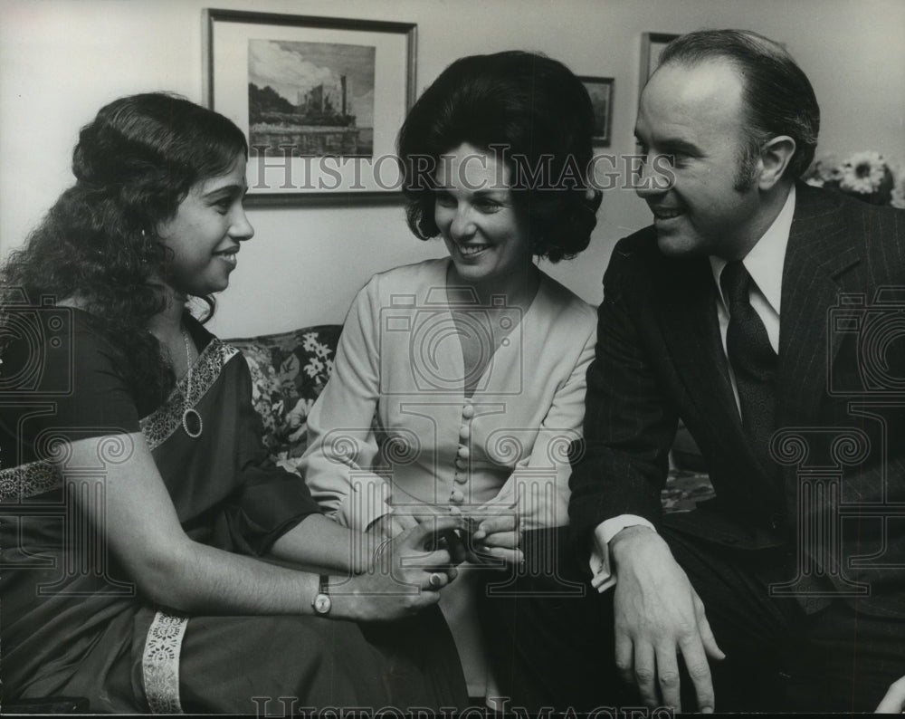 1973, Mr. &amp; Mrs. Wallace Malone, Jr, planning UAB fund benefit - Historic Images