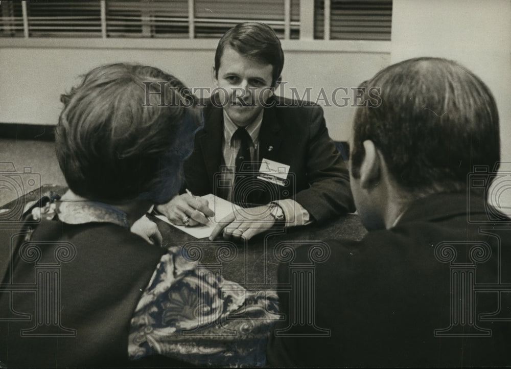 1969, Fred Renneker III Exchanging Campaign Ideas With Participants - Historic Images