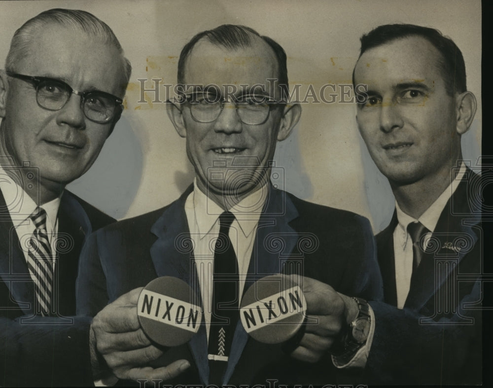 1960, Jefferson County Republicans Hold Nixon Campaign Buttons - Historic Images