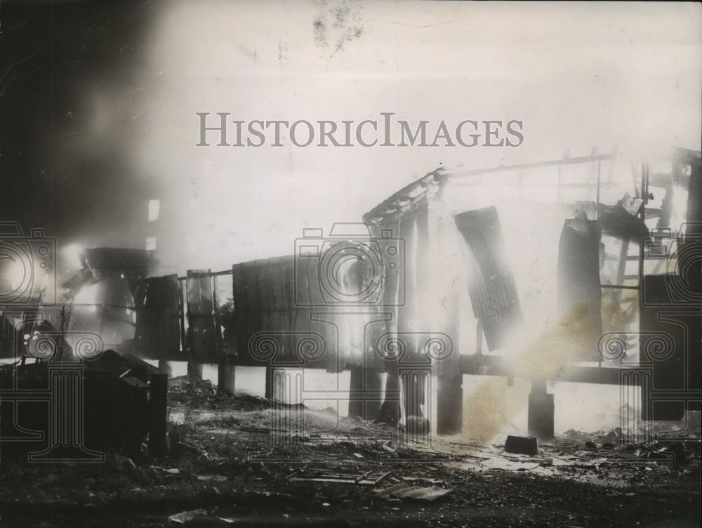 1951, Mobile Paper Company on fire, Birmingham, Alabama - abno09128 - Historic Images