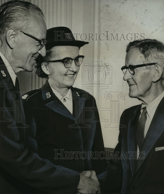 1961, Salvation Army Leader Lieutenant Colonel Frank Longino & Wife - Historic Images
