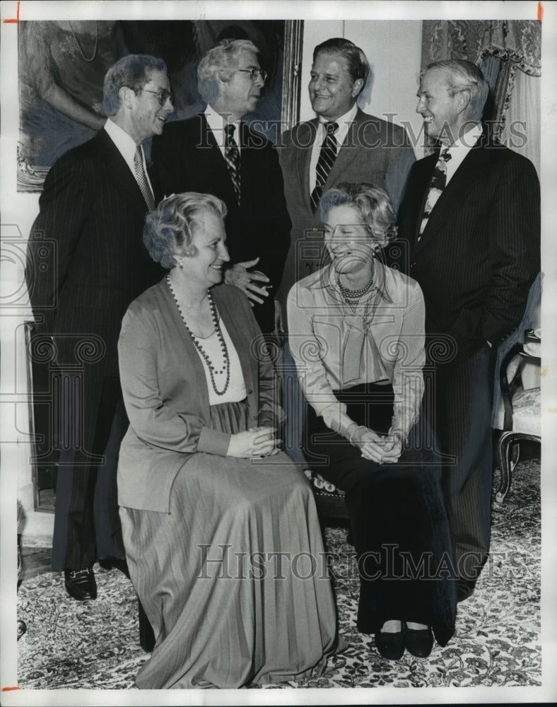 1977 Conference Attendees Stand in Group - Historic Images