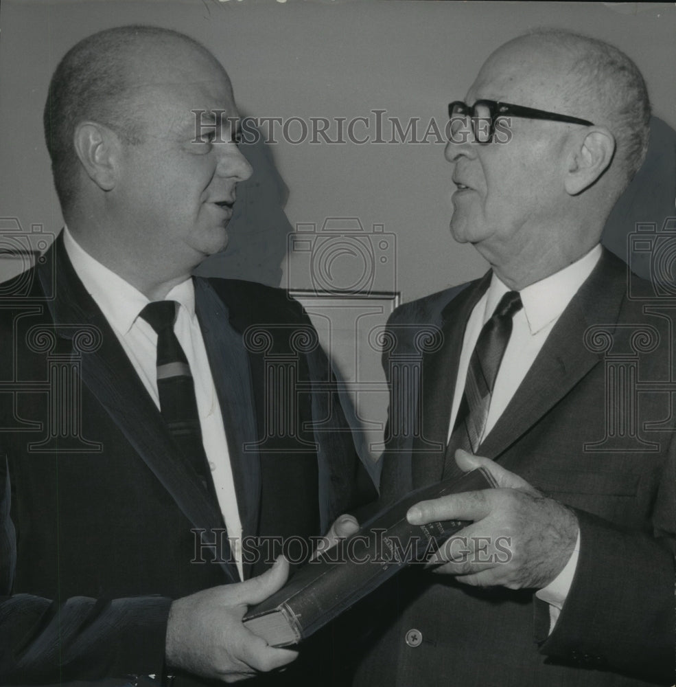 1966, Senator Lister Hill Given Award by National Tuberculosis Assoc. - Historic Images