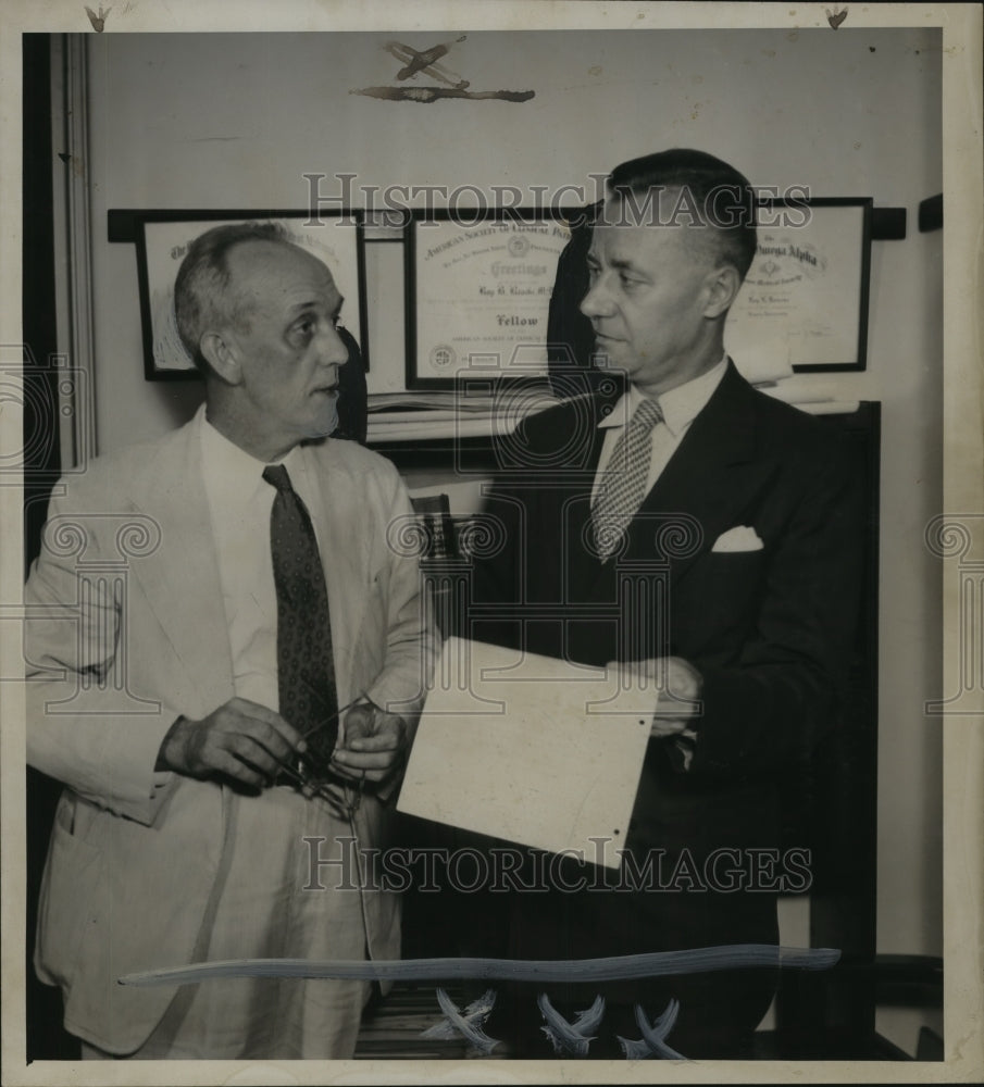 1946, Dr. Roy Kracke &amp; Dr. Victor Johnson inspect Alabama Medical - Historic Images