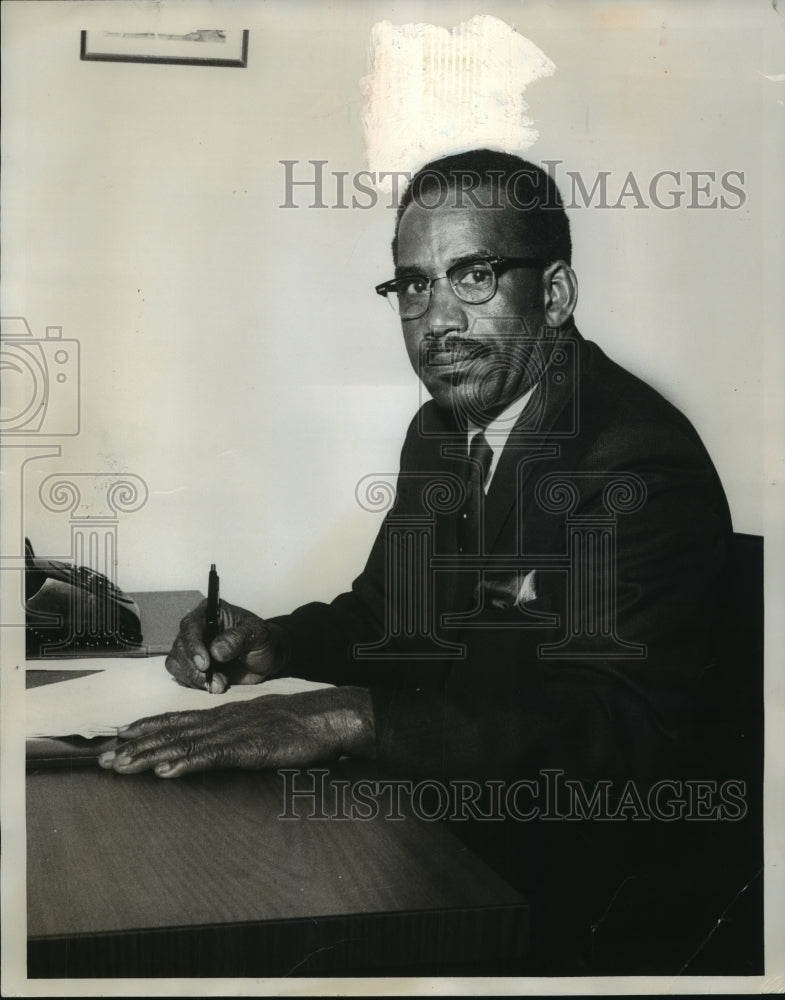 1970 Reverend Edward Gardner, Pres. Economic Opportunity, Birmingham - Historic Images